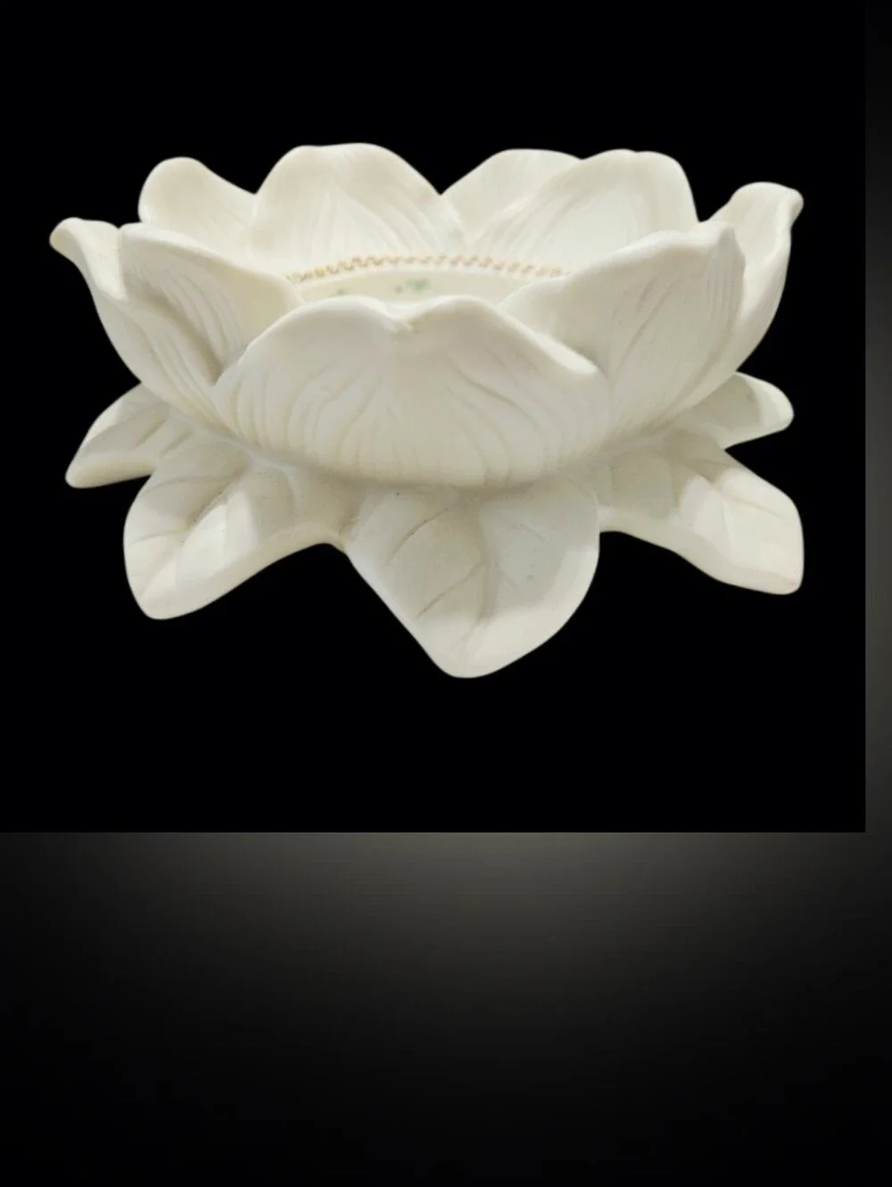 Vtg PartyLite Ivory Bisque Porcelain Magnolia Lotus Blossom Pillar Candle Holder
